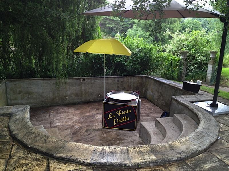 La Fiesta Paëlla se plie en quatre pour être au coeur de votre événement.