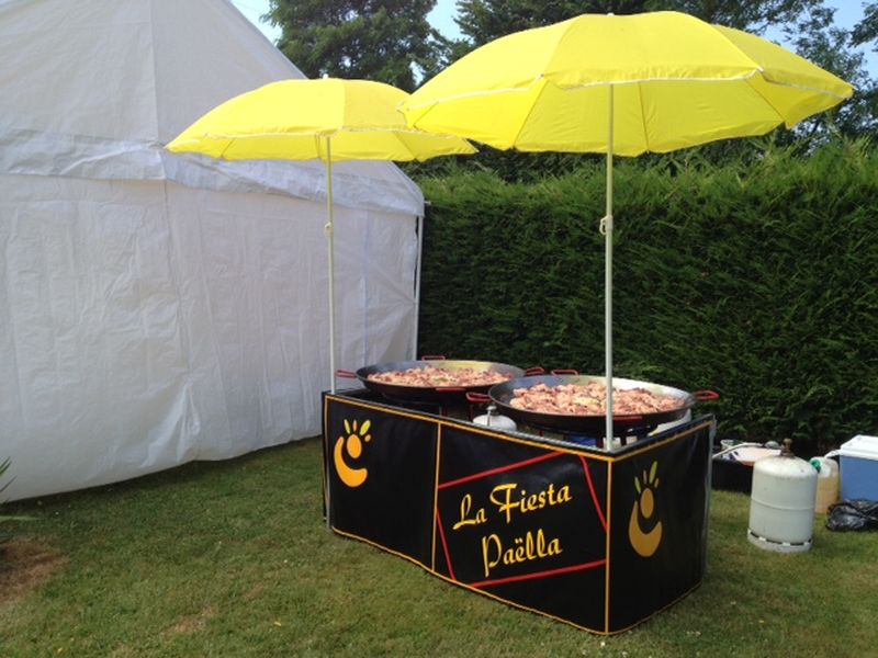 Une intervention Paëlla dans votre Jardin, La Fiesta Paëlla est là.